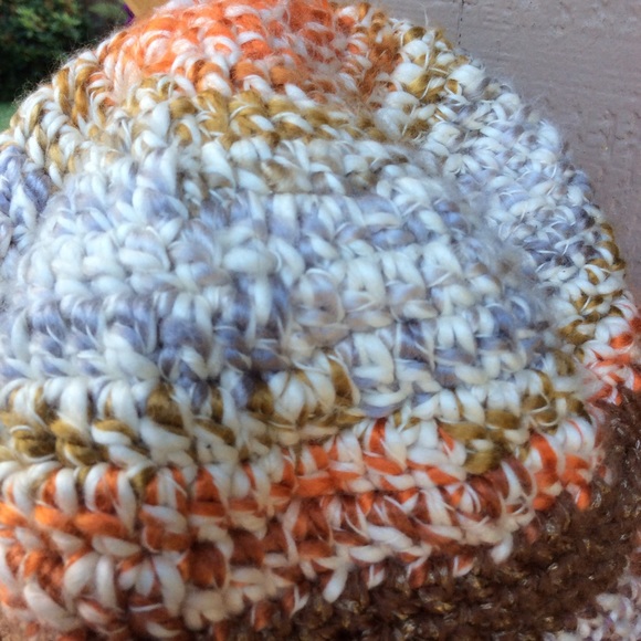 Beanie Boutique hat.  CB - Picture 3 of 3